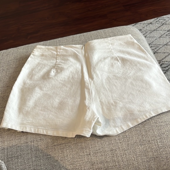 Francesca's Collections Embroidered Skort - Cream, Pink, Blue, Yellow - Picture 4 of 4